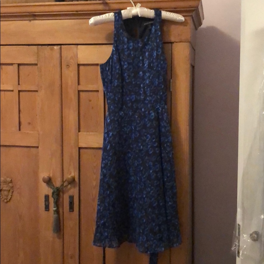 Adorable floral Banana Republic dress